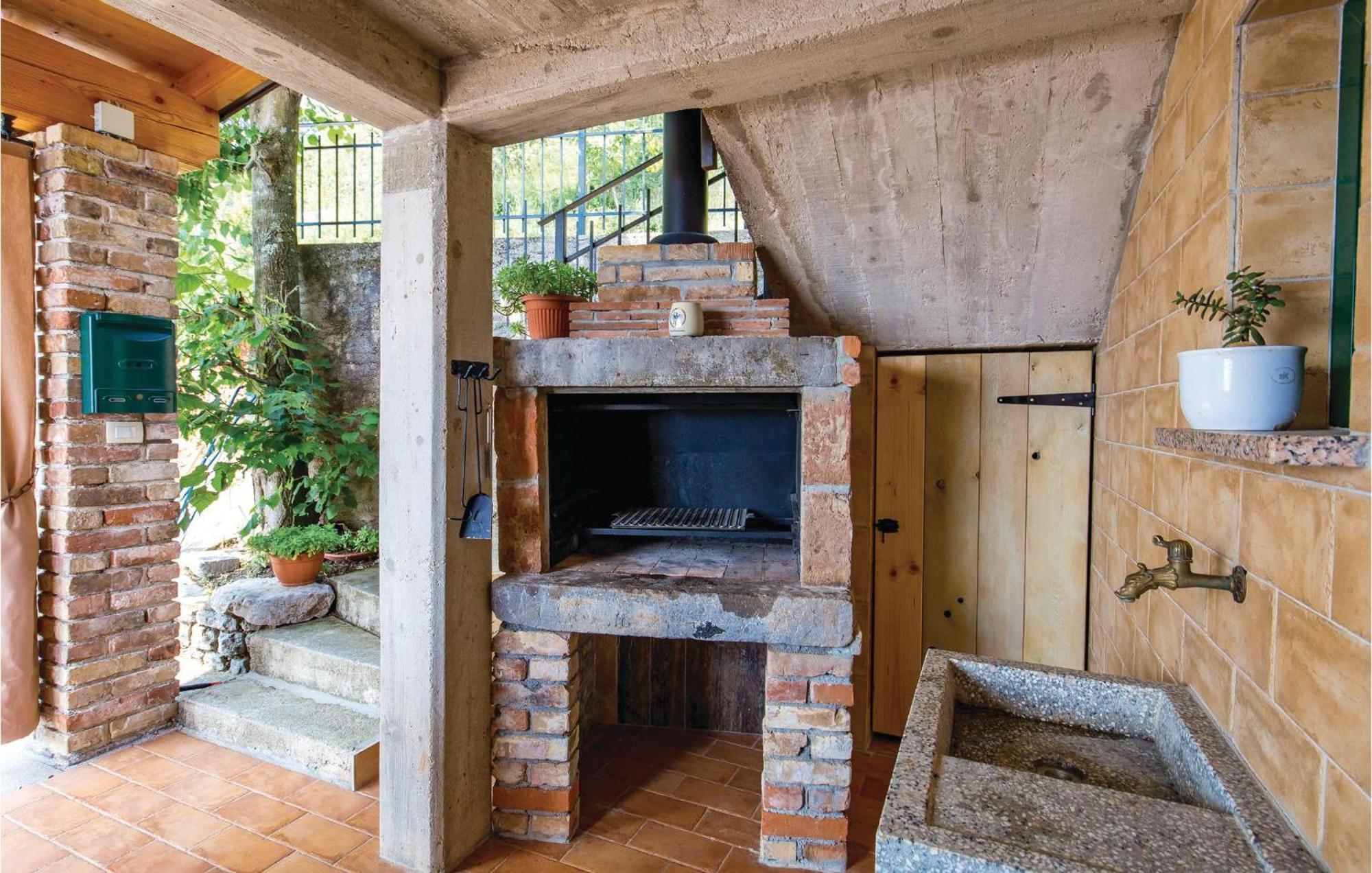 1 Bedroom Gorgeous Apartment In Lovran Exterior photo